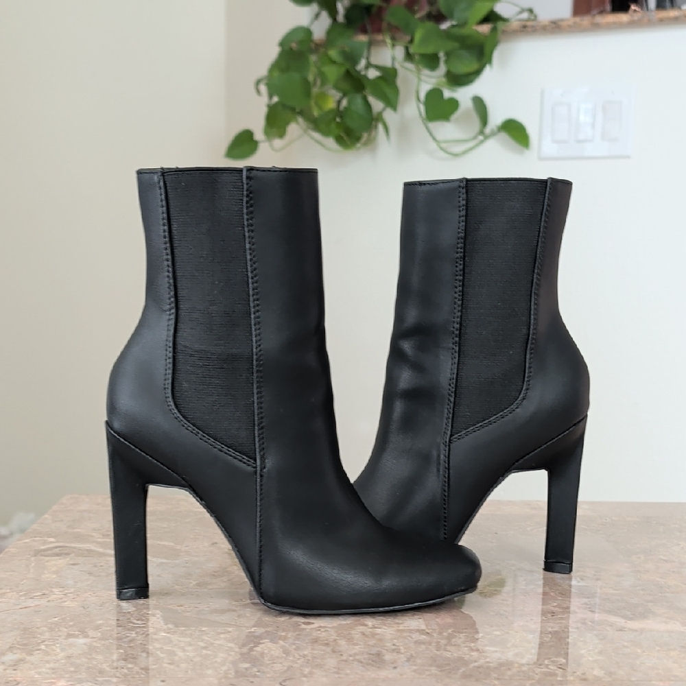 NWOT Charlotte Russe Black Ankle Boots
